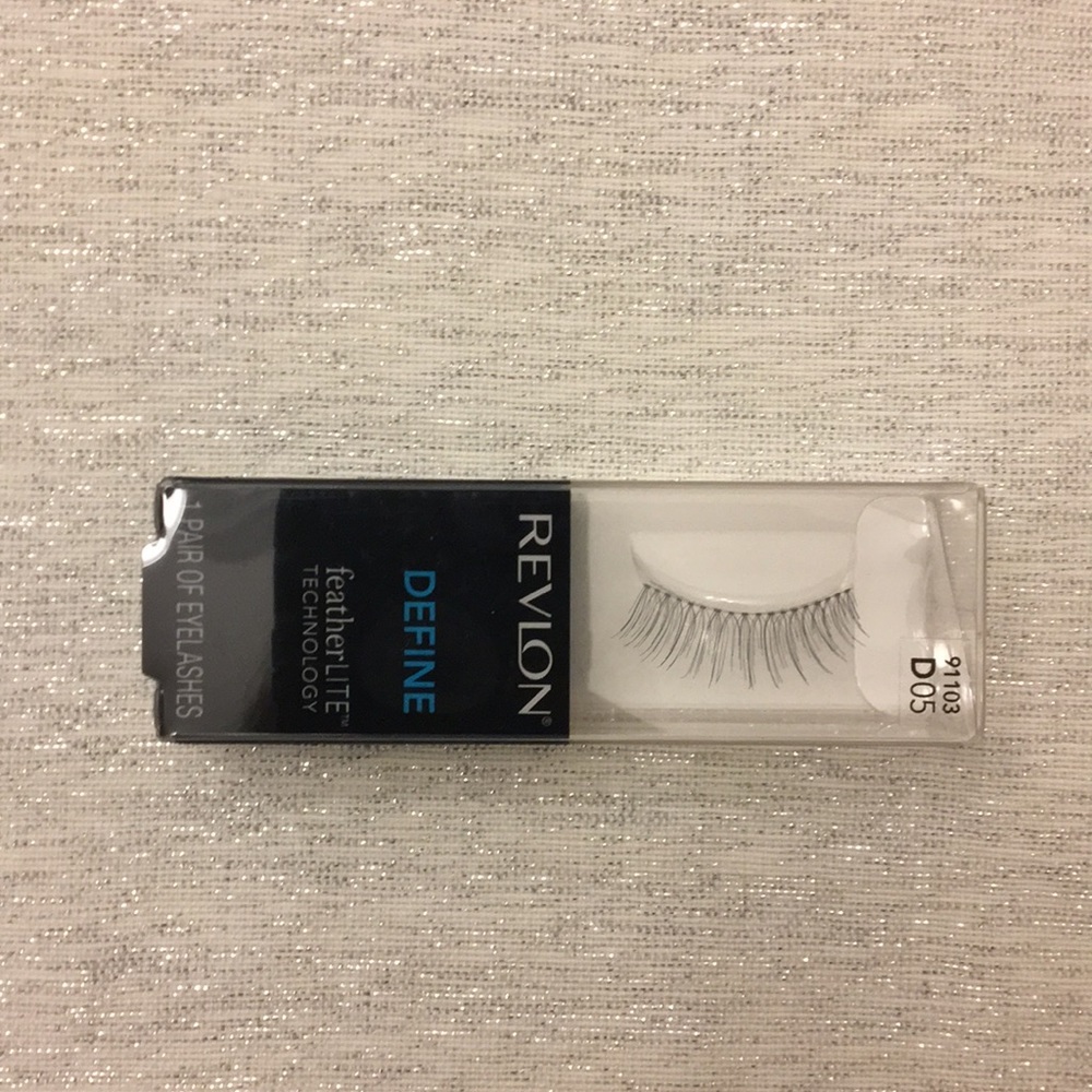 Never Opened Revlom featherlite Lashes